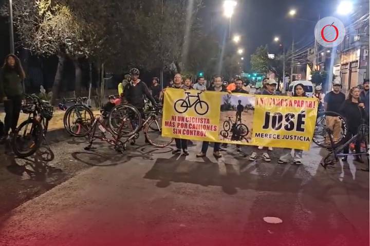 ¿Sigue cerrada la Calzada Ignacio Zaragoza? Reporte de la protesta de ciclistas