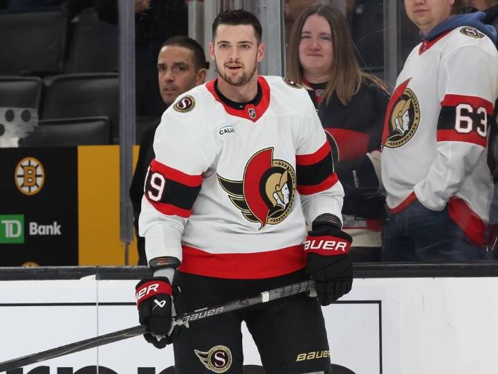 NHL head office doesn't like Senators' helmetless trend