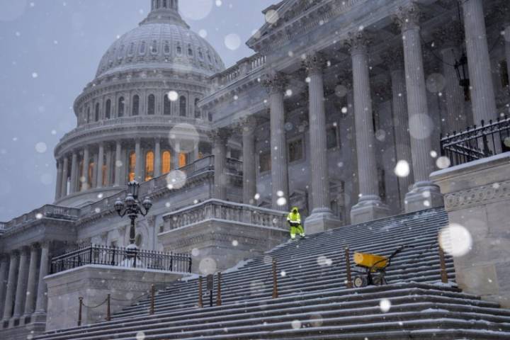 Snow it goes: DC region sees first snow of the season Friday