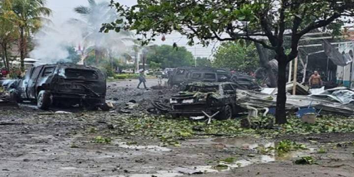 Explosión de coche bomba sacude el centro de Coahuayana, Michoacán: deja un saldo mortal de una persona y más de 10 heridos