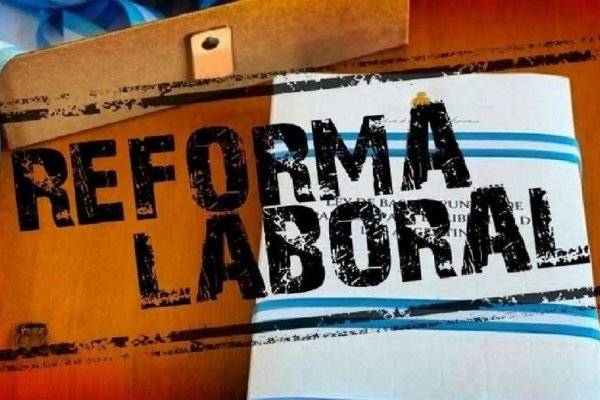 Reforma laboral lista: El Gobierno busca votos y el kirchnerismo habla de "cortina de humo"