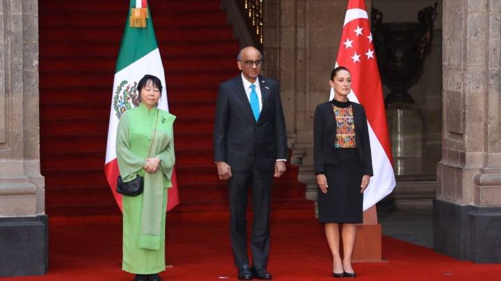 Recibe Sheinbaum a presidente de Singapur, Tharma Shanmugaratnam, en Palacio Nacional