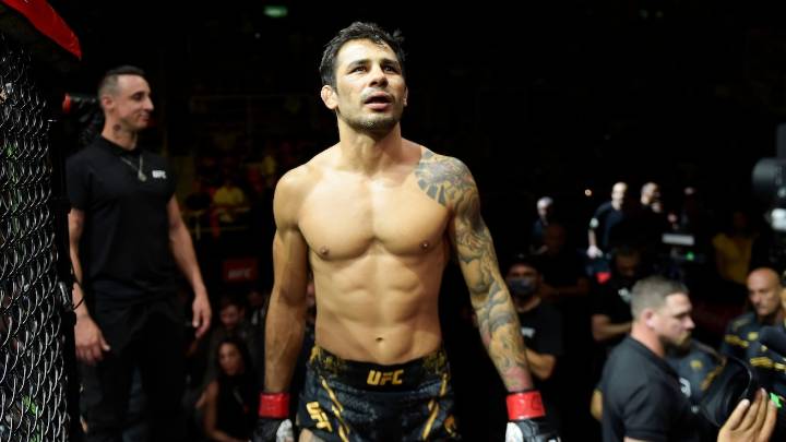 Where to watch UFC free without streameast, crackstreams, methstreams, buffstreams or other bootleg sites: Alternative free trial for live stream today