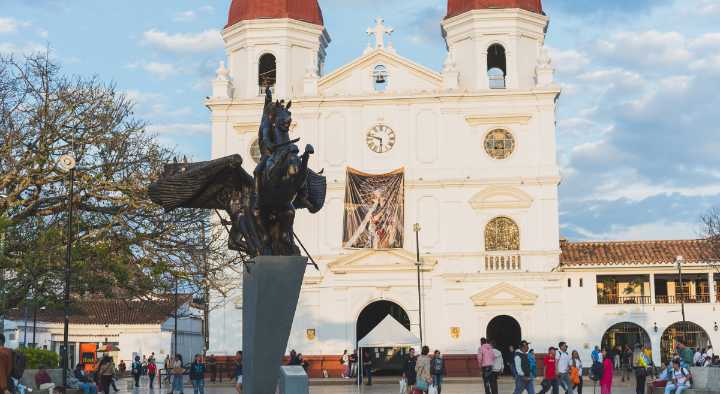 Rionegro celebra sus 56° Fiestas de las Tradiciones: música y cultura del 5 al 8 de diciembre 