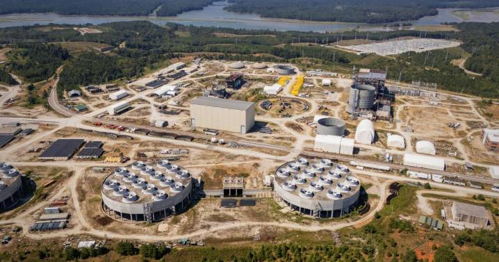 Santee Cooper gets $2.7B for partly built nuke reactors