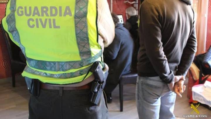 Dos arrestados en Torre Pacheco y Madrid por difundir pornografía infantil