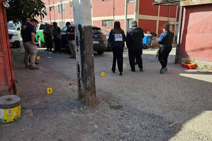 Tiroteo en Barrio Chino de Lo Espejo deja un muerto y un herido en ataque a plena luz del día