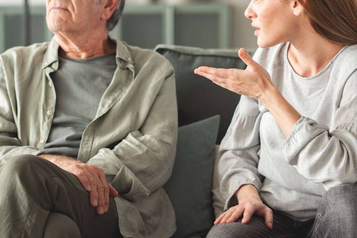 Dad Debates Disinheriting Estranged Daughter After 8 Years of No Contact