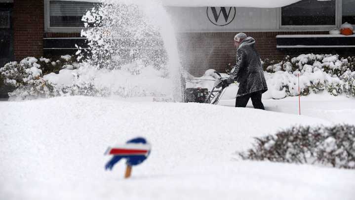 Lake effect snow warning issued in parts of Rochester region. Here's what to know