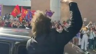 Así saludó Javier Milei a sus militantes en Córdoba en pleno "Tour de la gratitud"
