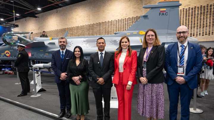 ‘Si la empresa Saab incurre en algún tema de corrupción, pierde licencias’, advirtió el ministro de Defensa