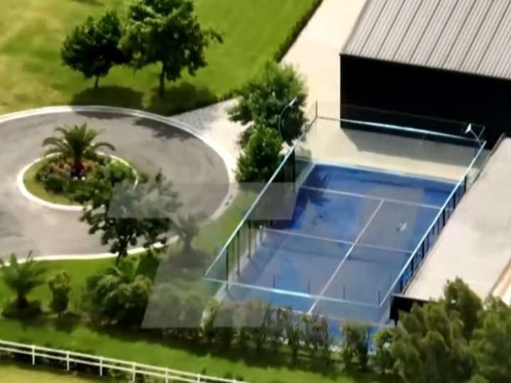 La denuncia de Carrió sobre la mansión de Pilar no consigue un juez que la investigue, mientras apuntan a Pablo Toviggino