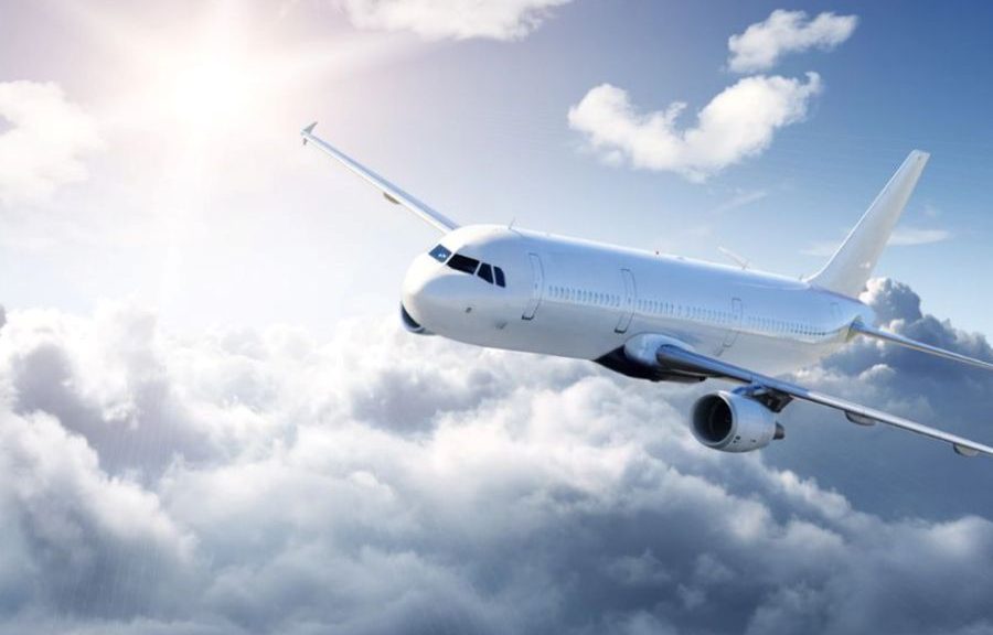 Más aerolíneas suspenden vuelos en Venezuela por fallas de navegación