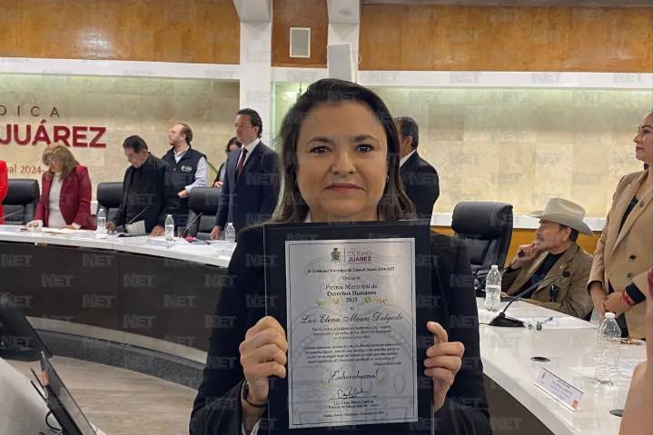 Cabildo entrega el Premio de Derechos Humanos a Luz Elena Mears