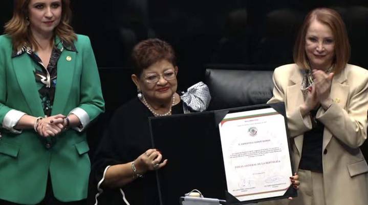 Senado designa a Ernestina Godoy como titular de la FGR tras...