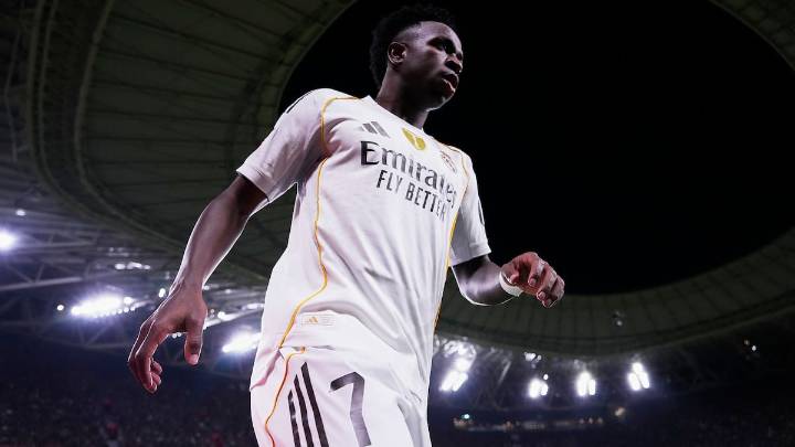 "Asencio muérete" o "Vinicius subnormal", entre los cánticos que ha denunciado LaLiga durante el partido de San Mamés