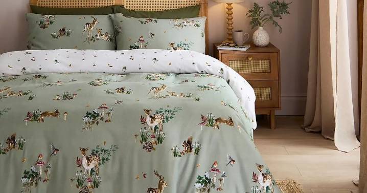 Dunelm shoppers praise 'most beautiful' winter bedding that's 'so warm and cosy'