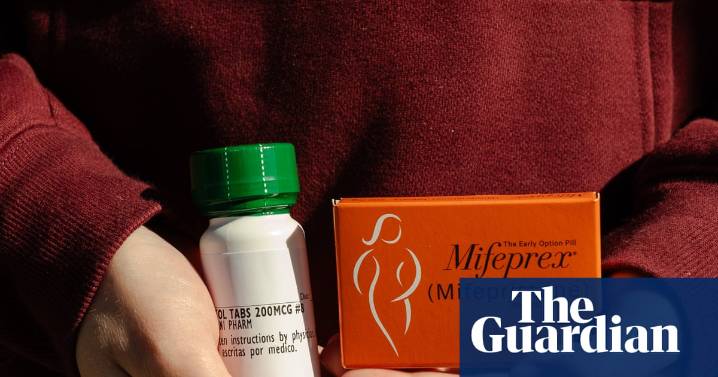 New Texas law allows residents to sue those suspected of providing access to abortion pills