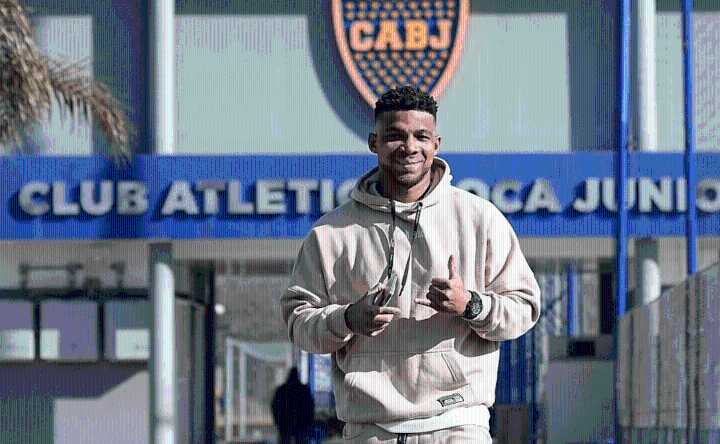 El impactante jugador que Riquelme eligió para reemplazar a Frank Fabra de cara al 2026