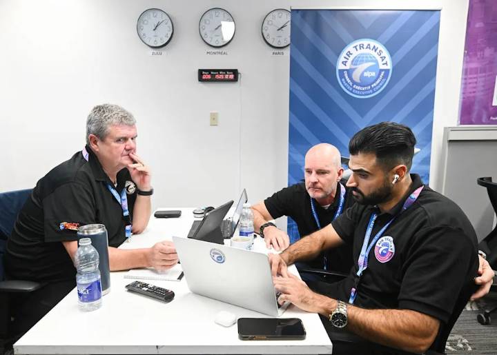 Air Transat pilots' union issues 72-hour strike notice to Montreal
