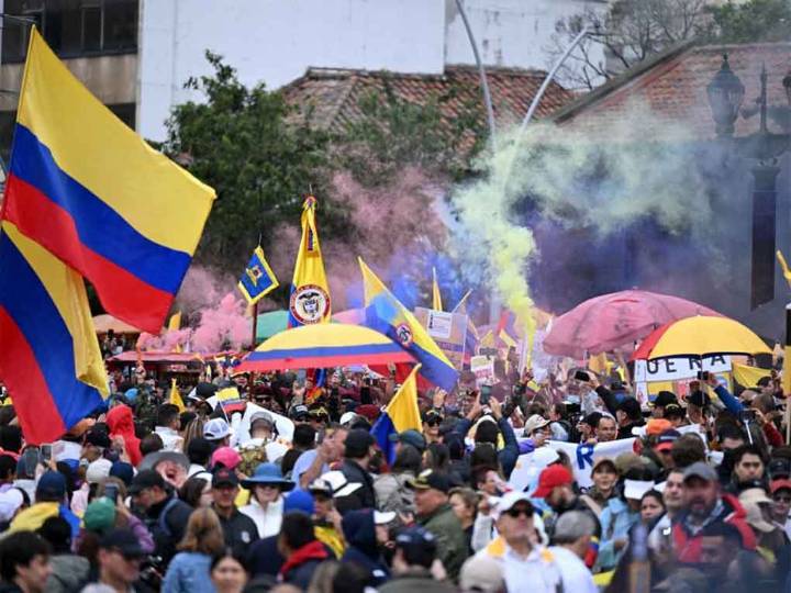 Convocan a movilización en defensa de la soberanía de Colombia