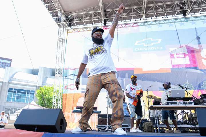 Country hit "Walk My Walk" raises ethical concerns after listeners say AI vocals resemble Blanco Brown