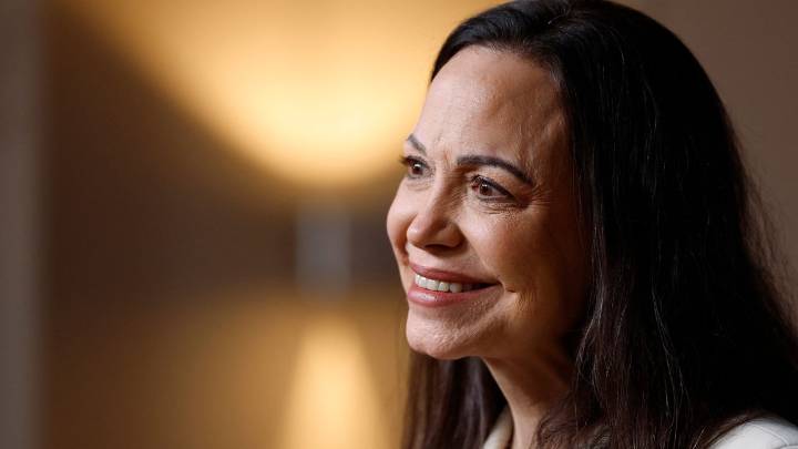 "Estamos agradecidos de que el temor no te silenció y pese a todos los riesgos escogiste venir": presidente del Comité Noruego del Nobel dedica mensaje a María Corina Machado