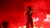 Dua Lipa termina su ‘Radical Optimism Tour’: Estas son todas las versiones que ha hecho este año