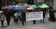 Cientos de voces en Ourense bajo el paraguas de la inclusión