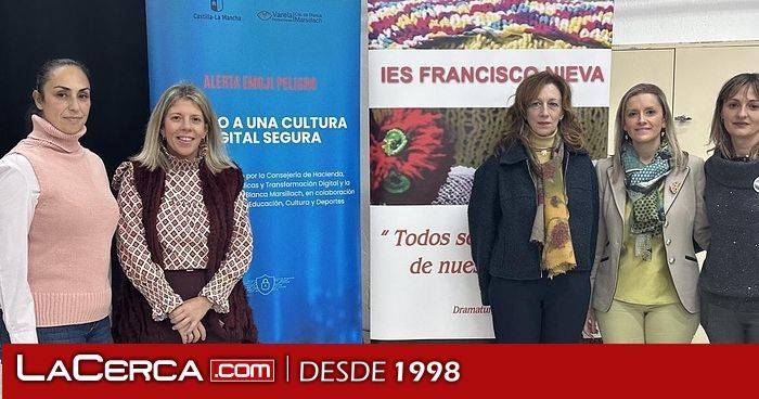 El Gobierno regional conciencia al alumnado del IES 'Francisco Nieva' de Valdepeñas sobre el uso de las tecnologías y los riesgos digitales