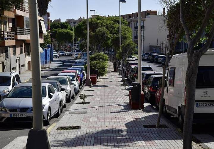 Detenido tras atrincherarse con sus padres en su domicilio en Telde: «Si los policías entran, reviento una bombona de butano»