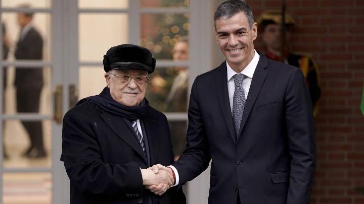 Sánchez apoya en Moncloa al presidente de Palestina: "Los responsables de este genocidio deberán rendir cuentas"