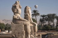 Egipto revela estatuas restauradas de un faraón