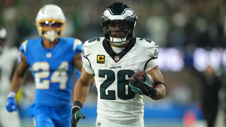 Eagles’ Saquon Barkley gifts fantasy owners with huge TD run vs. Chargers