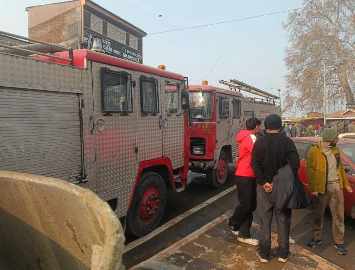 Five residential houses damaged in Srinagar blaze