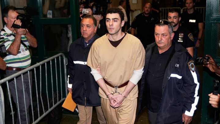 Luigi Mangione due in court to fight to exclude gun, notes in murder trial