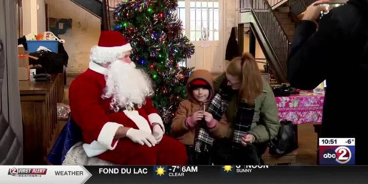 Reindeer On The Square’ in Oshkosh held at new location due to extreme cold