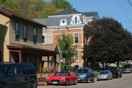 Illinois River Town Named One of America’s Prettiest