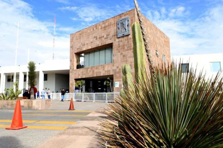 Galindo insiste en engañar a diputados para incremento de impuestos