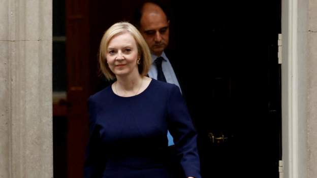 Mennonite Pastor Barely Outlasts UK Prime Minister Liz Truss