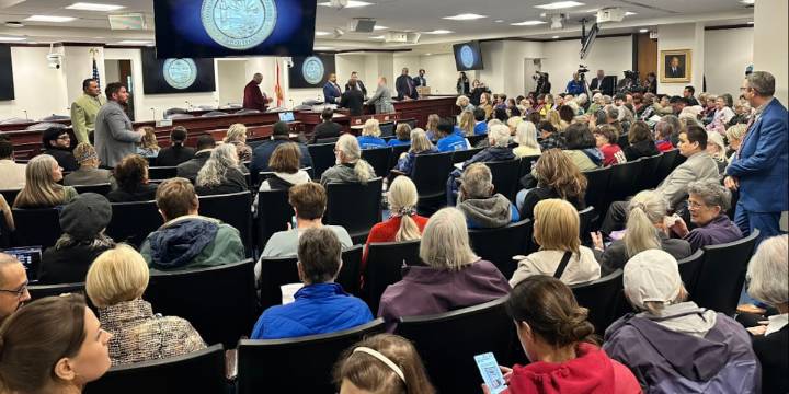 Florida House begins controversial congressional redistricting effort