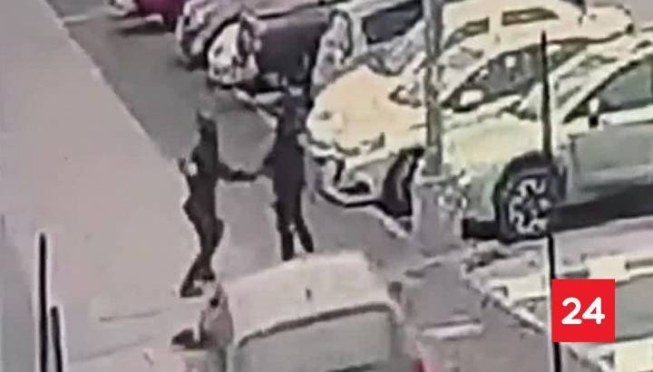 VIDEO: Guardias fueron atropellados tras expulsar a ambulante