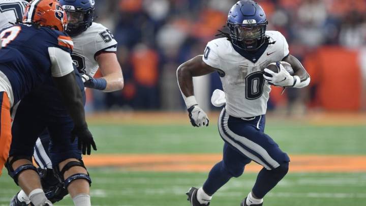 UConn star RB becomes 10th player to enter transfer portal