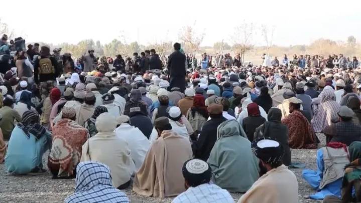 Tensión en el sur de Asia: Pakistán y Afganistán se acusan mutuamente de lanzarse ataques transfronterizos