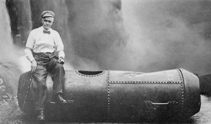The man who survived Niagara Falls in a barrel killed by an orange
