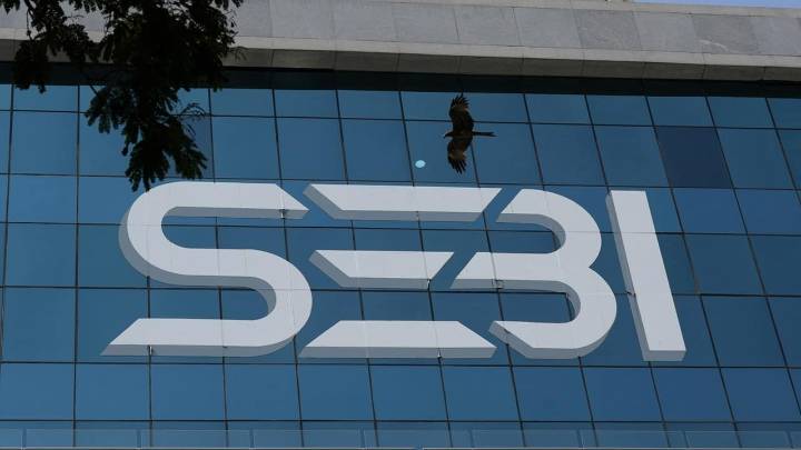 SEBI issues ex-parte interim order in Avadhut Sathe case, impounds Rs 546 crore