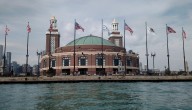 Power outage at Navy Pier halts WBEZ broadcast, impacts Sun