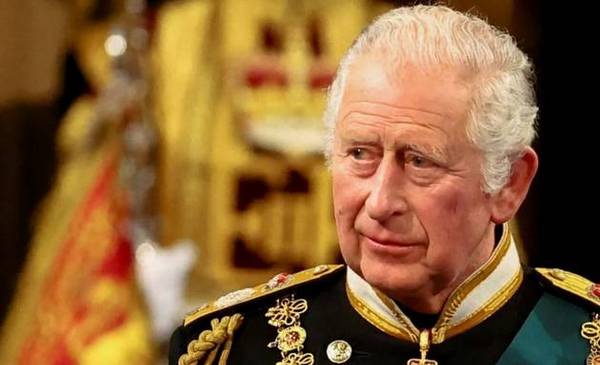 El rey Carlos habló de su cáncer en la televisión