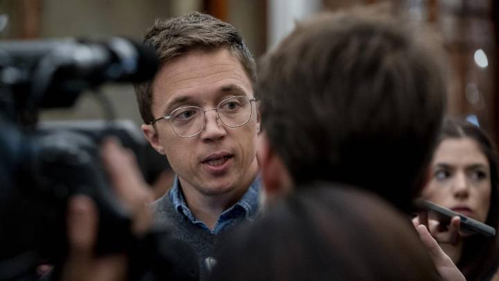 Mouliaá pide tres años de cárcel para Errejón por un delito continuado de abuso sexual