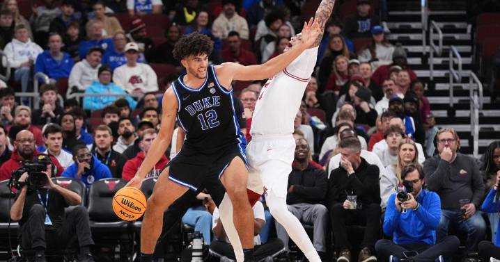 More feasting: Marquee college hoops games continue the week after Thanksgiving holiday tournaments